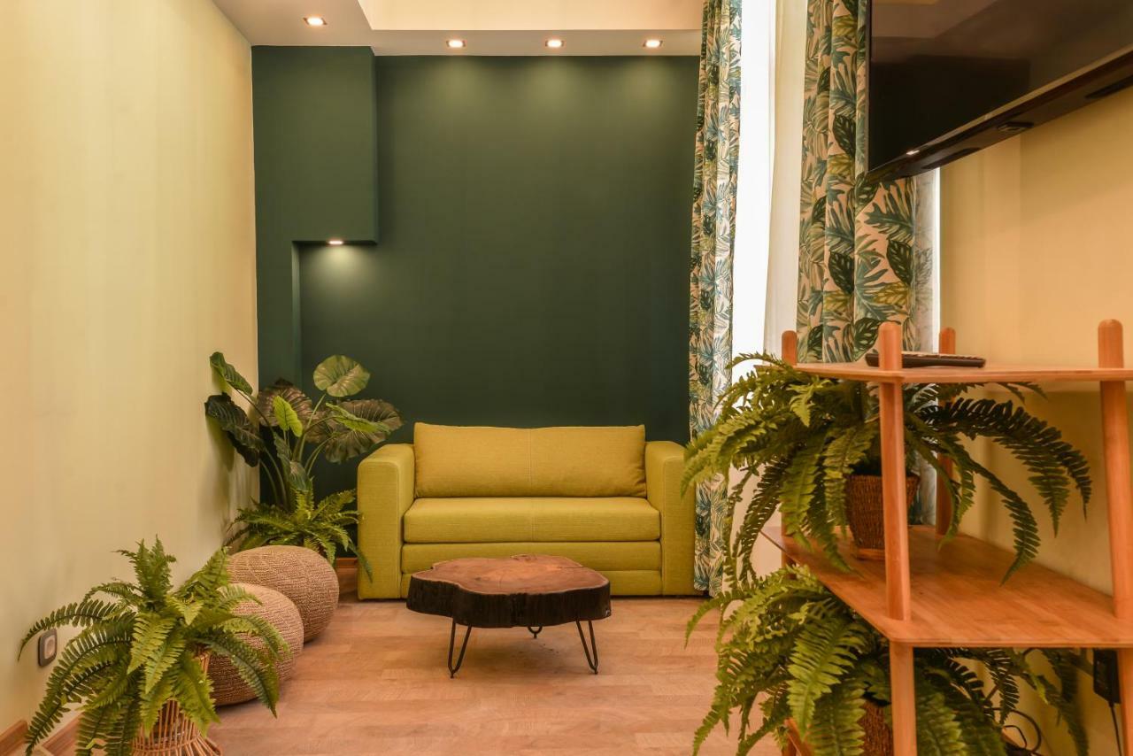 Chic 1Br With Terrace In Sofia City Center Lägenhet Exteriör bild
